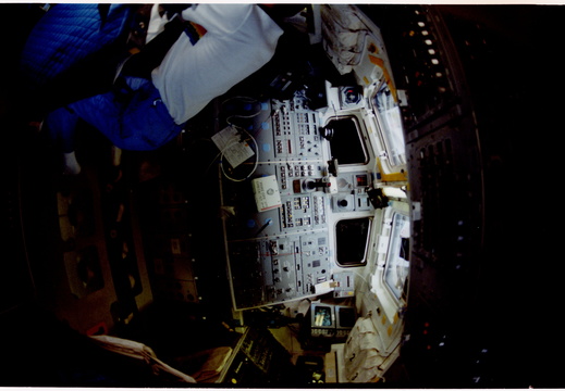 STS61B-21-001