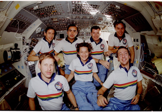 STS61B-21-011