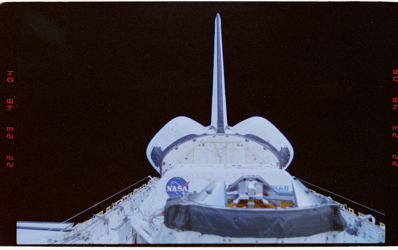 STS076-306-021.jpg