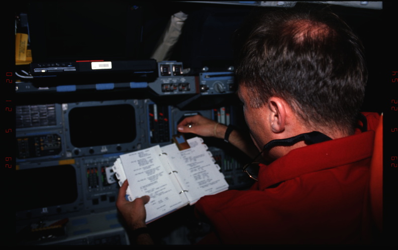 STS076-309-007.jpg