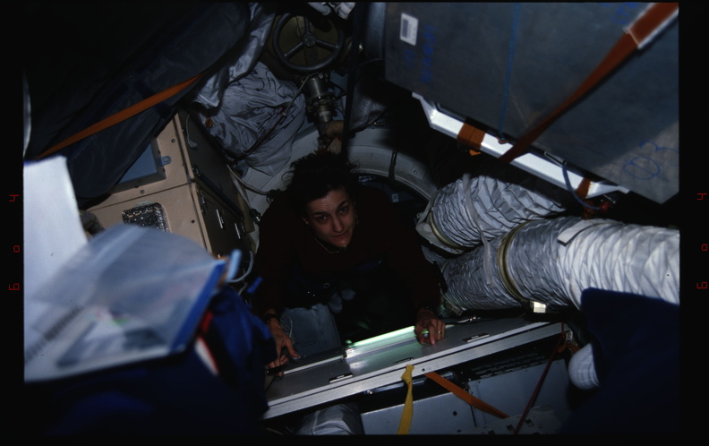 STS076-312-013.jpg
