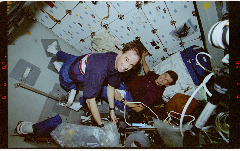 STS076-314-036.jpg