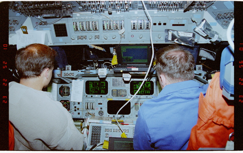 STS076-317-026.jpg
