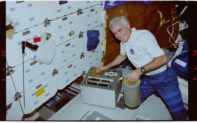 STS076-347-012.jpg
