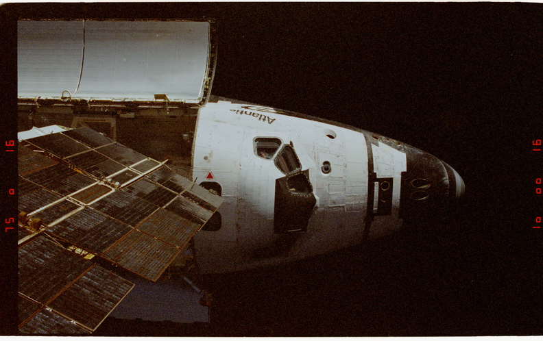 STS076-370-015.jpg