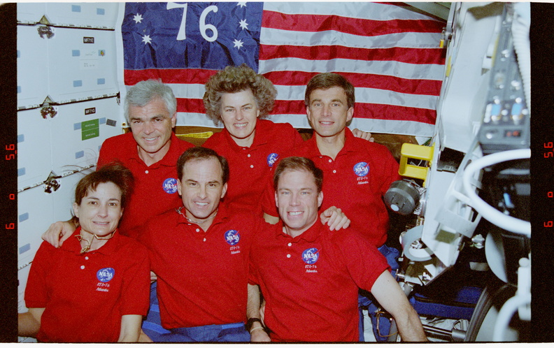 STS076-371-003.jpg