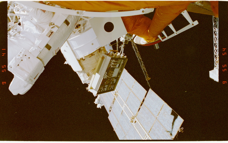 STS076-377-002.jpg