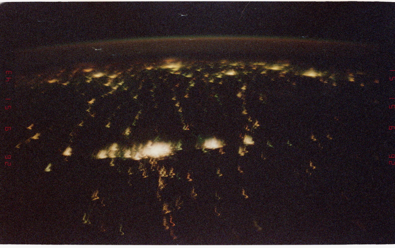 STS076-381-017.jpg