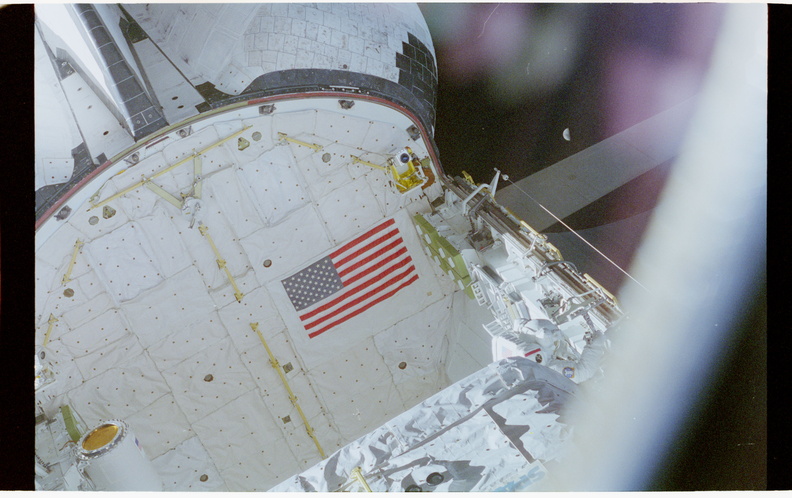 STS076-462-008.jpg