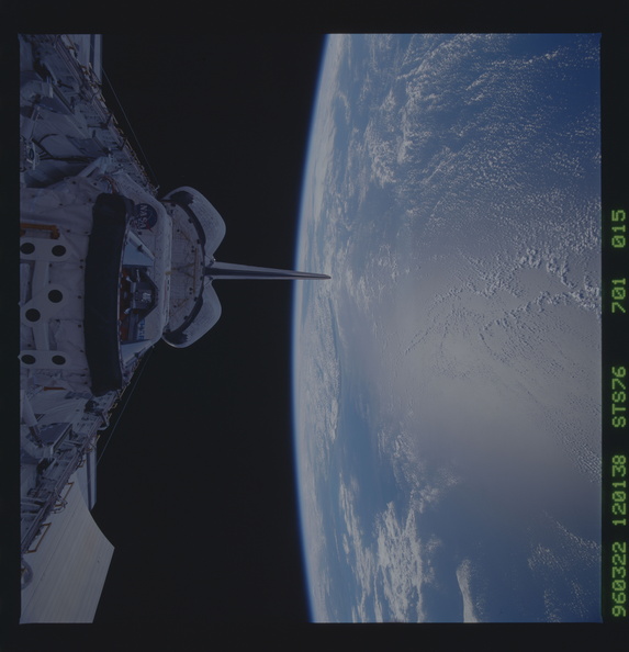 STS076-701-015.jpg