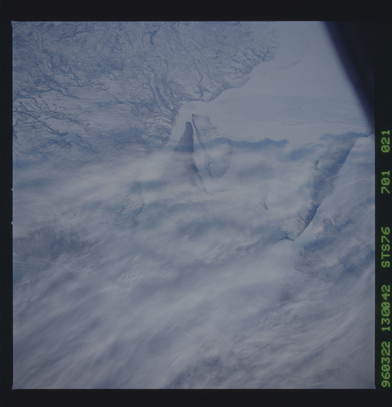 STS076-701-021.jpg