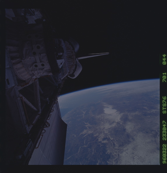 STS076-701-044.jpg