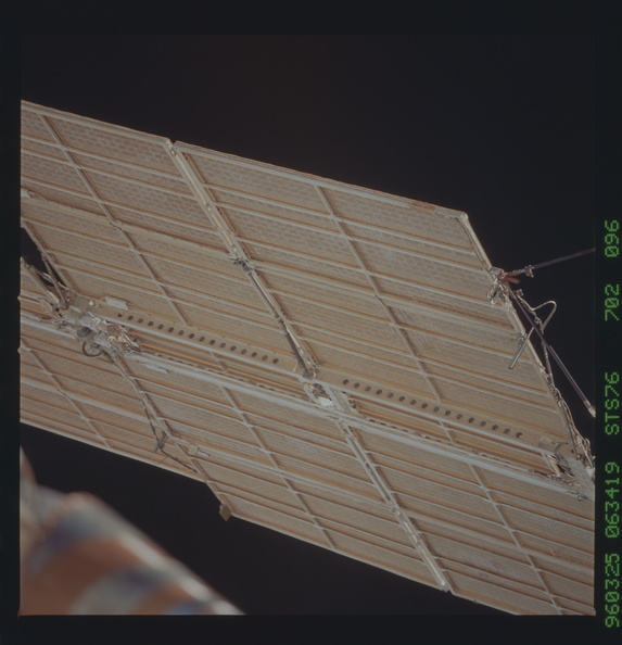 STS076-702-096.jpg