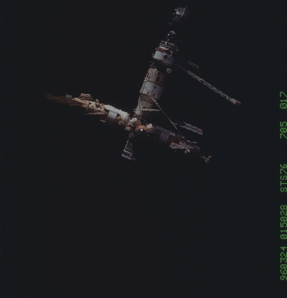 STS076-705-017.jpg