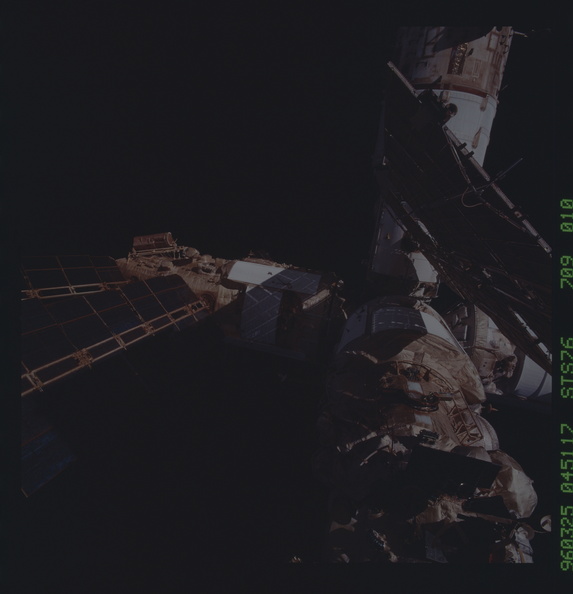 STS076-709-010.jpg