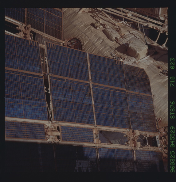 STS076-710-023.jpg