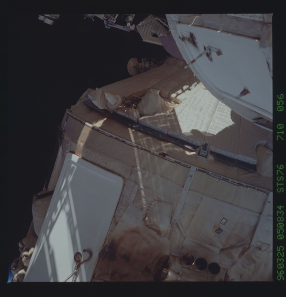 STS076-710-056.jpg