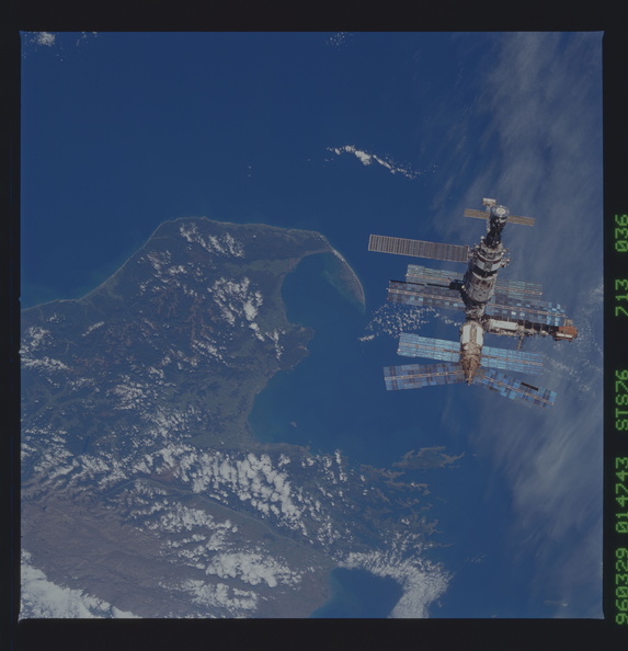 STS076-713-036.jpg