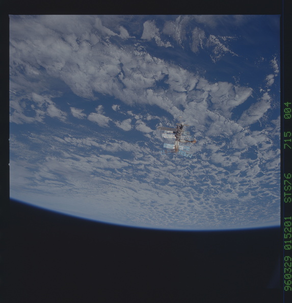 STS076-715-004.jpg