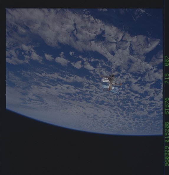 STS076-715-007.jpg