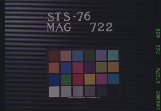 STS076-722-000