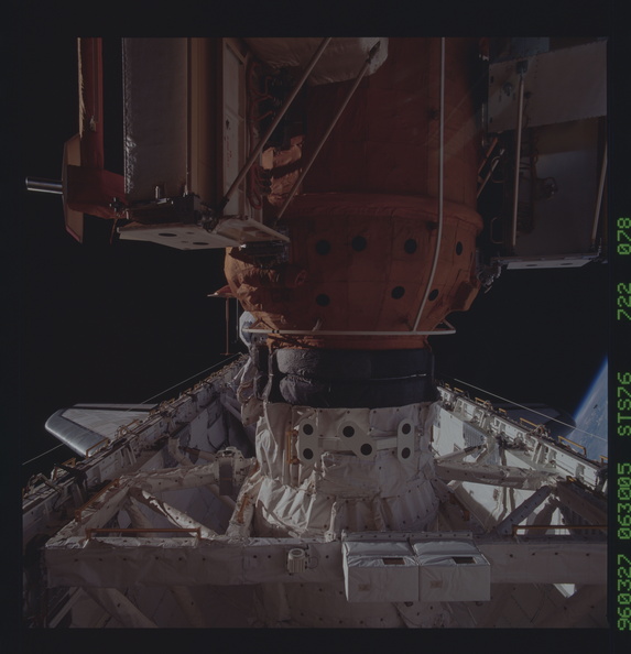 STS076-722-078.jpg