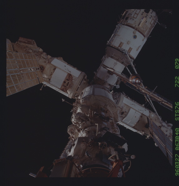 STS076-722-079.jpg