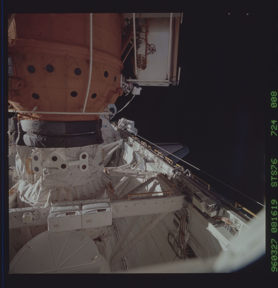 STS076-724-008.jpg