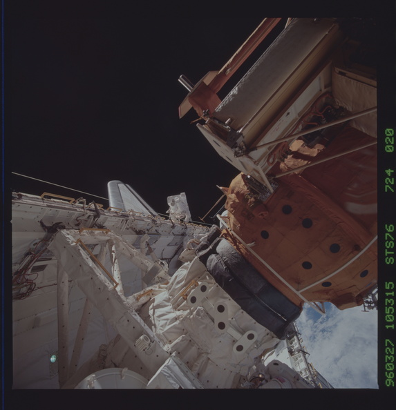 STS076-724-020.jpg