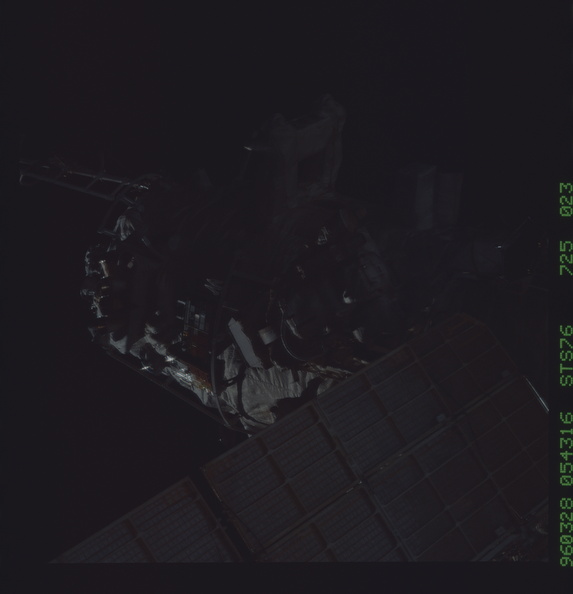STS076-725-023.jpg