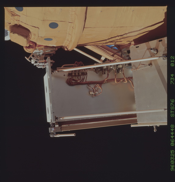 STS076-734-012.jpg