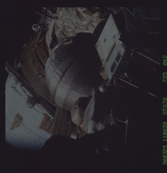 STS076-735-042.jpg