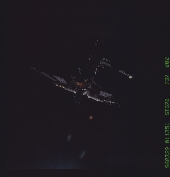 STS076-737-002.jpg