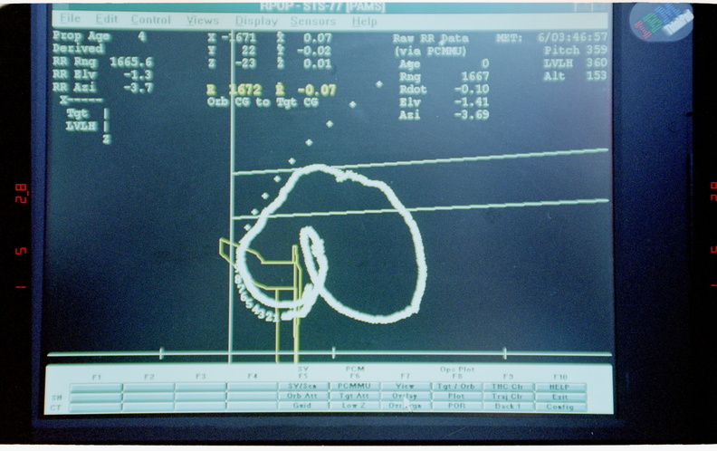 STS077-370-018.jpg