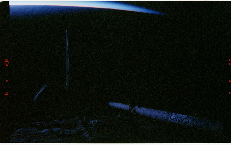 STS077-386-017.jpg