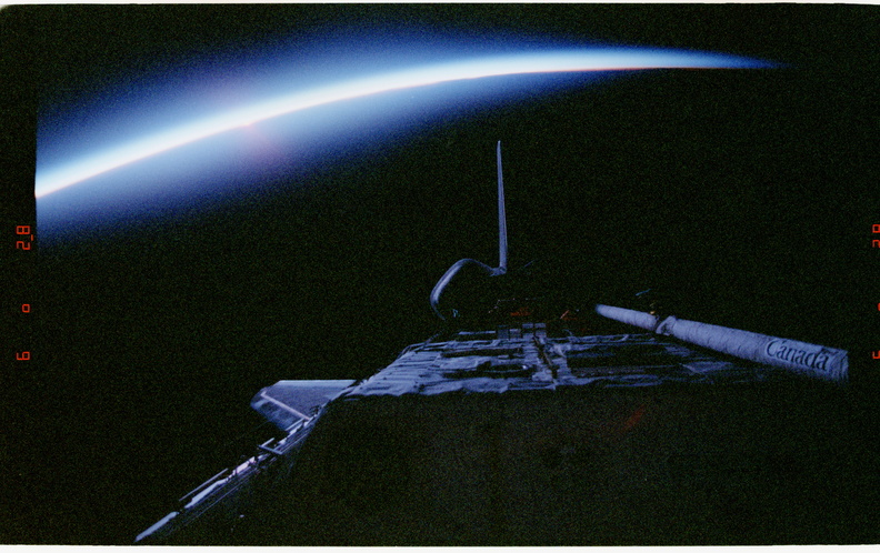 STS077-386-026.jpg