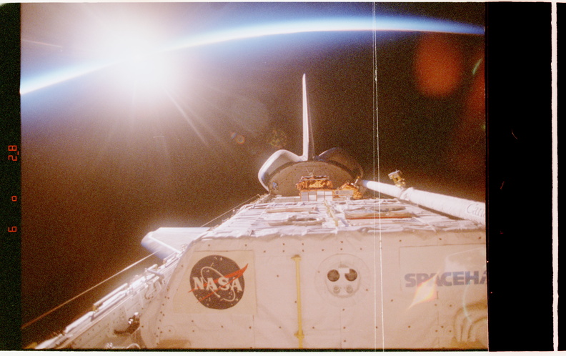 STS077-386-032.jpg