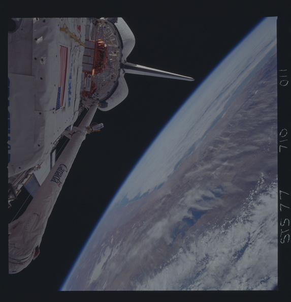STS077-710-011.jpg