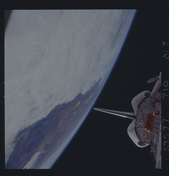 STS077-710-017.jpg