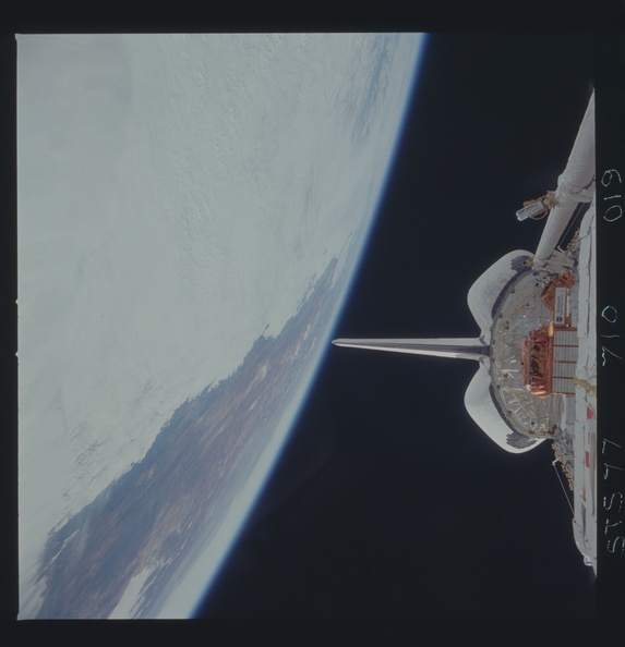 STS077-710-019.jpg