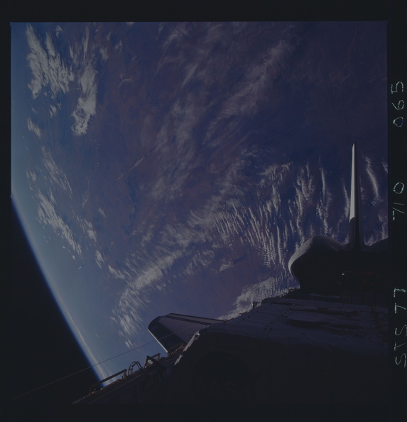 STS077-710-065.jpg