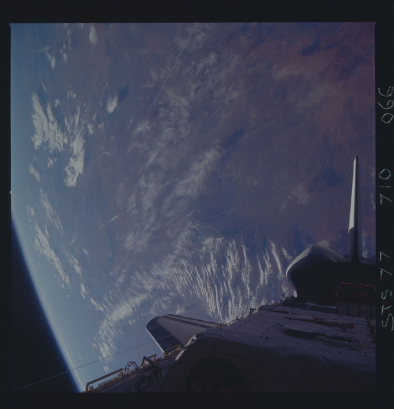 STS077-710-066.jpg