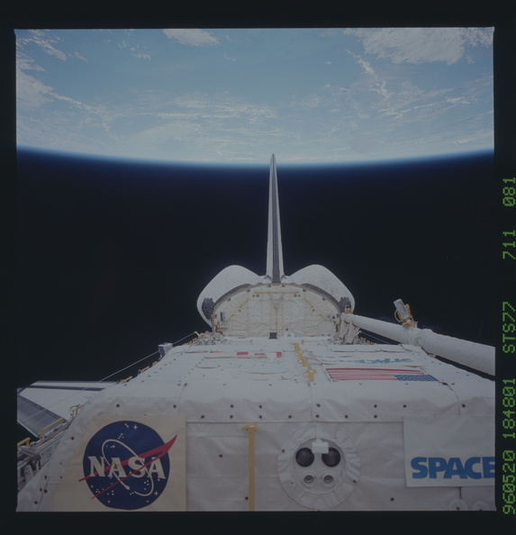 STS077-711-081.jpg