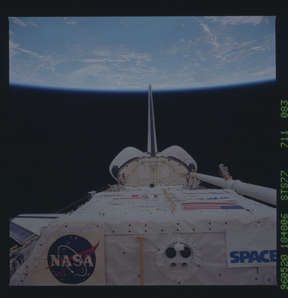 STS077-711-083.jpg
