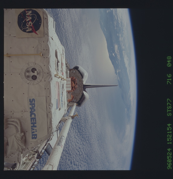 STS077-716-048.jpg