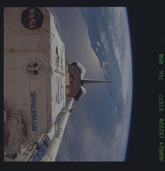 STS077-716-050.jpg
