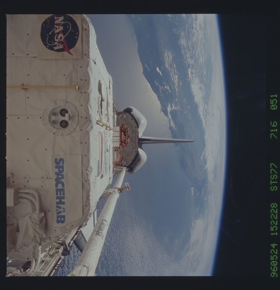 STS077-716-051.jpg