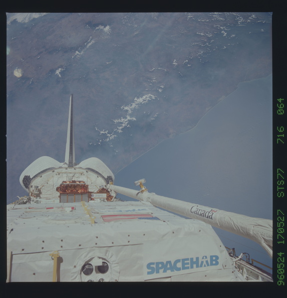 STS077-716-064.jpg