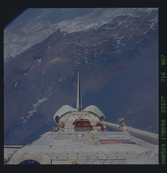STS077-716-067.jpg