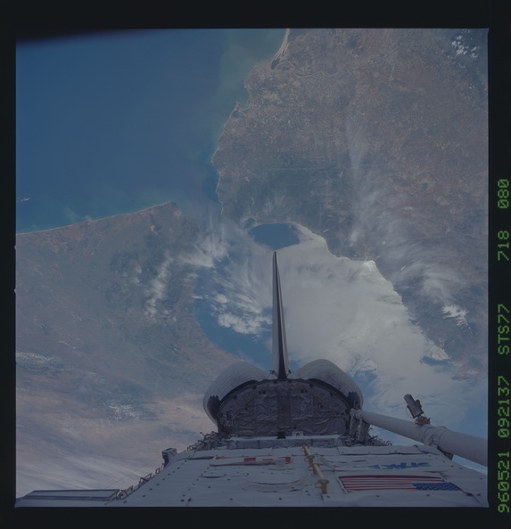 STS077-718-080.jpg